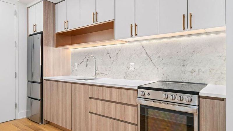 Finished kitchen at Broadway, Astoria, Queens — photo 7