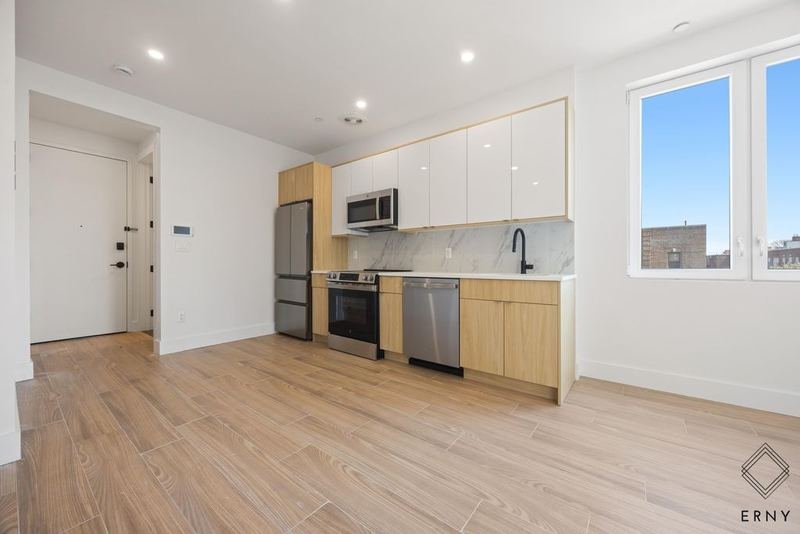 Finished kitchen at Hawthorne St, Prospect Lefferts Gardens, Brooklyn — photo 3