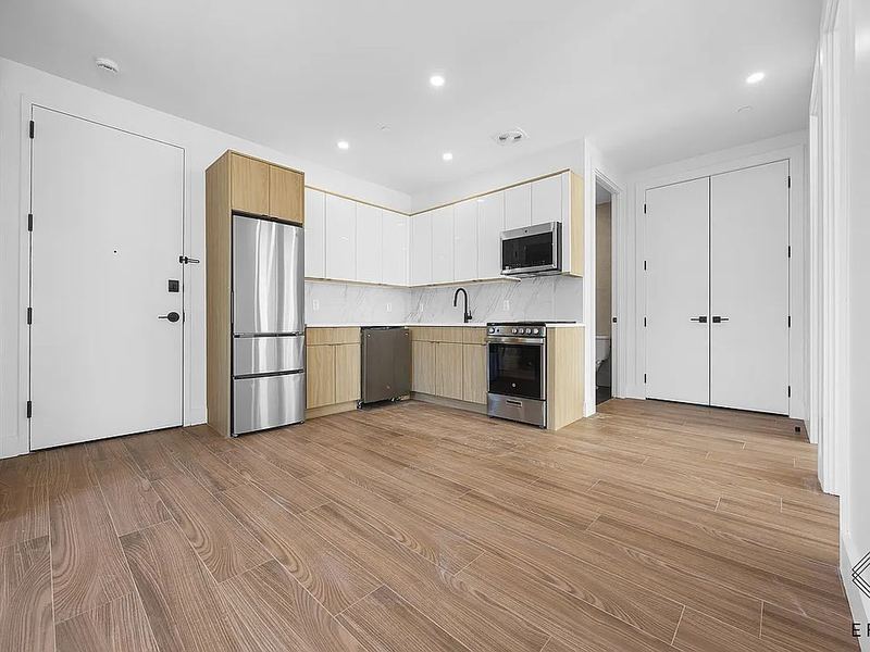 Finished kitchen at Hawthorne St, Prospect Lefferts Gardens, Brooklyn — photo 5