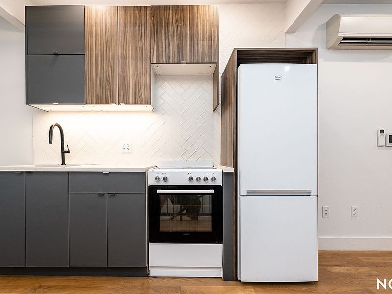 Finished kitchen at Martense St, Flatbush, Brooklyn — photo 12