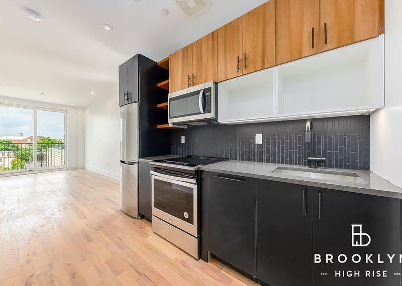 Finished kitchen at Rogers Ave, Flatbush, Brooklyn — photo 3