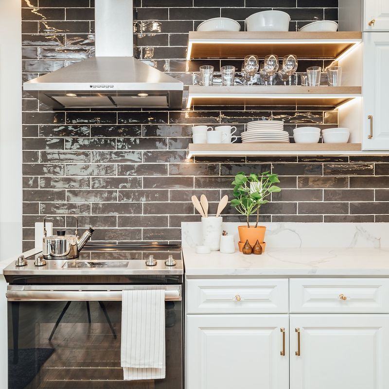 Finished kitchen at Stanwix St, Bushwick, Brooklyn — photo 4