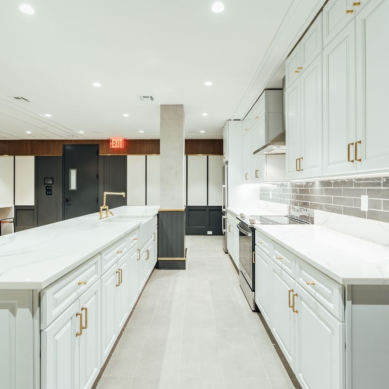 Finished kitchen at Stanwix St, Bushwick, Brooklyn — photo 7